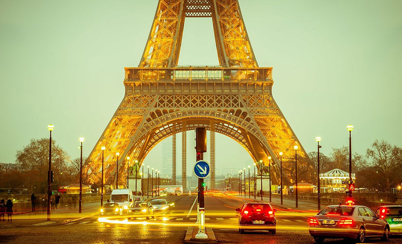 パリのエッフェル塔